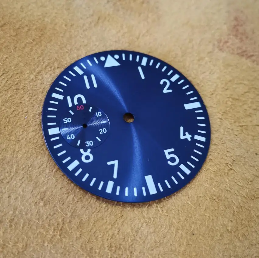 Watch accessories Watch dial Smooth diameter of 38.9mm Classic pilot Blue sterile dial Green luminous thickness of 0.4mm