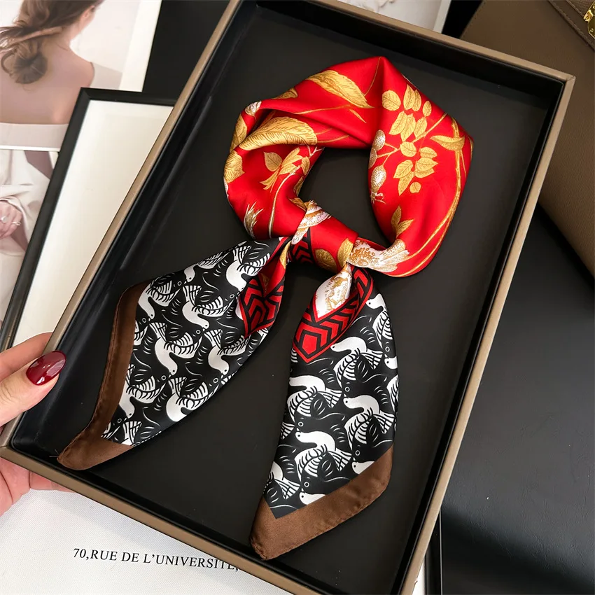 

Color Match Headcloth Fashion Flower Print Square Shawls Popular 70X70cm Bandannas Summer Kerchief Luxury Sunscreen Silk Scarves