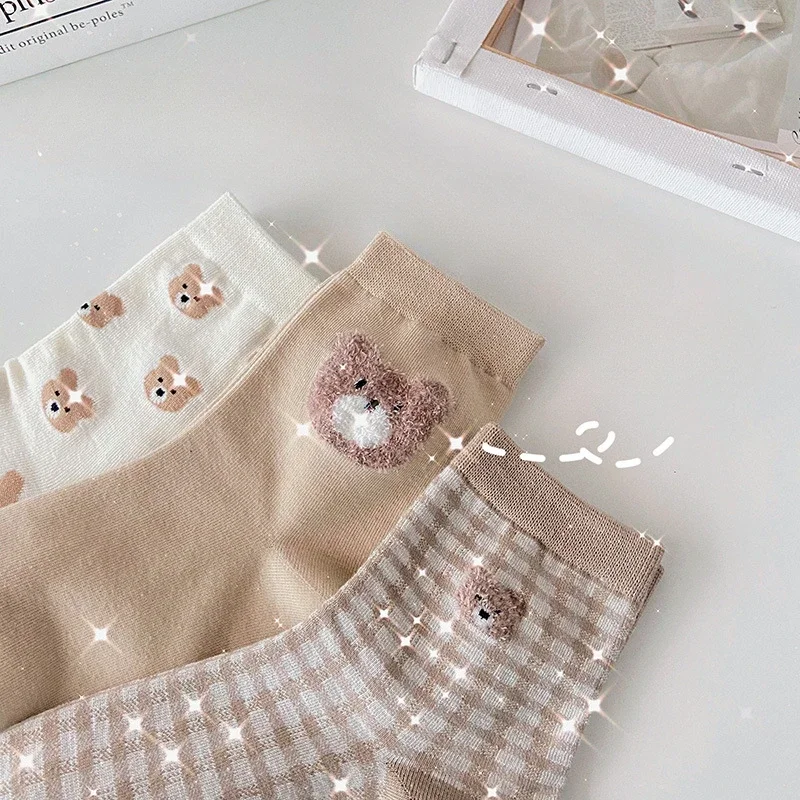 Chaussettes japonaises mi-mollet pour femmes, mignonnes, fraîches, polyvalentes, créatives, ours brun, étudiants, nouveau, 2024