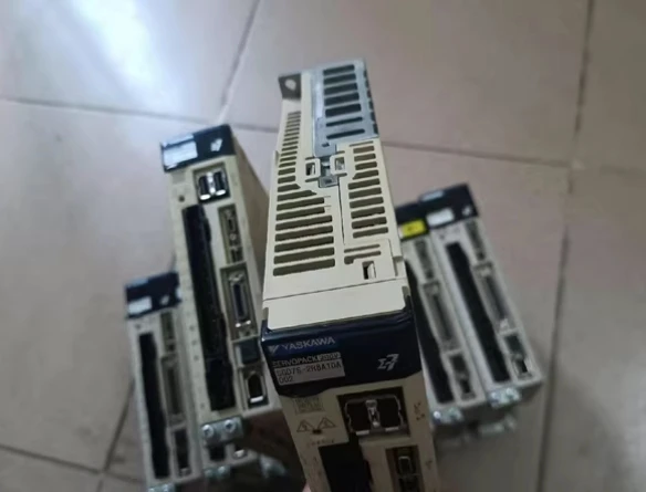 

Driver 400 watt server bus type, good quality, with power plug and power plug used