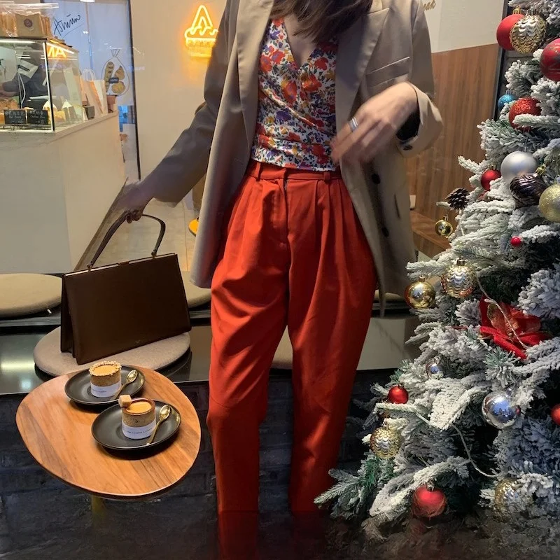 

Ohmyop Trendy Red Pepper High Waist Leg a Cone Pants Anti-Wrinkle Fabric Ladies Casual Trousers Spring 2024 Collection