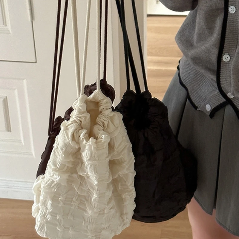 Pleated Cloud 작은 Drawstring 배낭 여성 가방 패션 어깨 가방