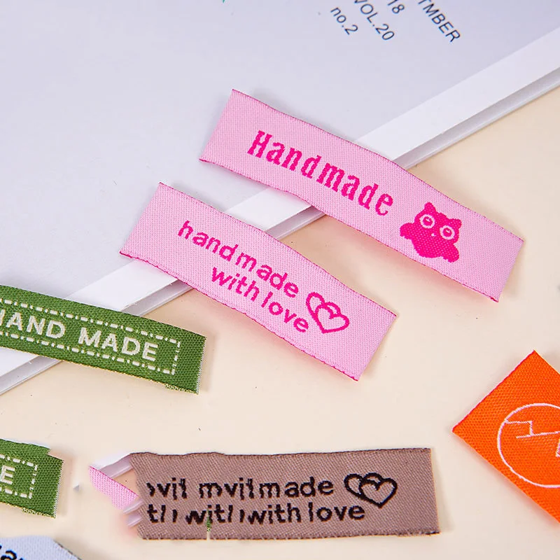 1.5*6cm 100pcs Handmade Garments Embroidered Labels Silk High-End Fabric Badges Washable Tags For Clothing and Ornament Label