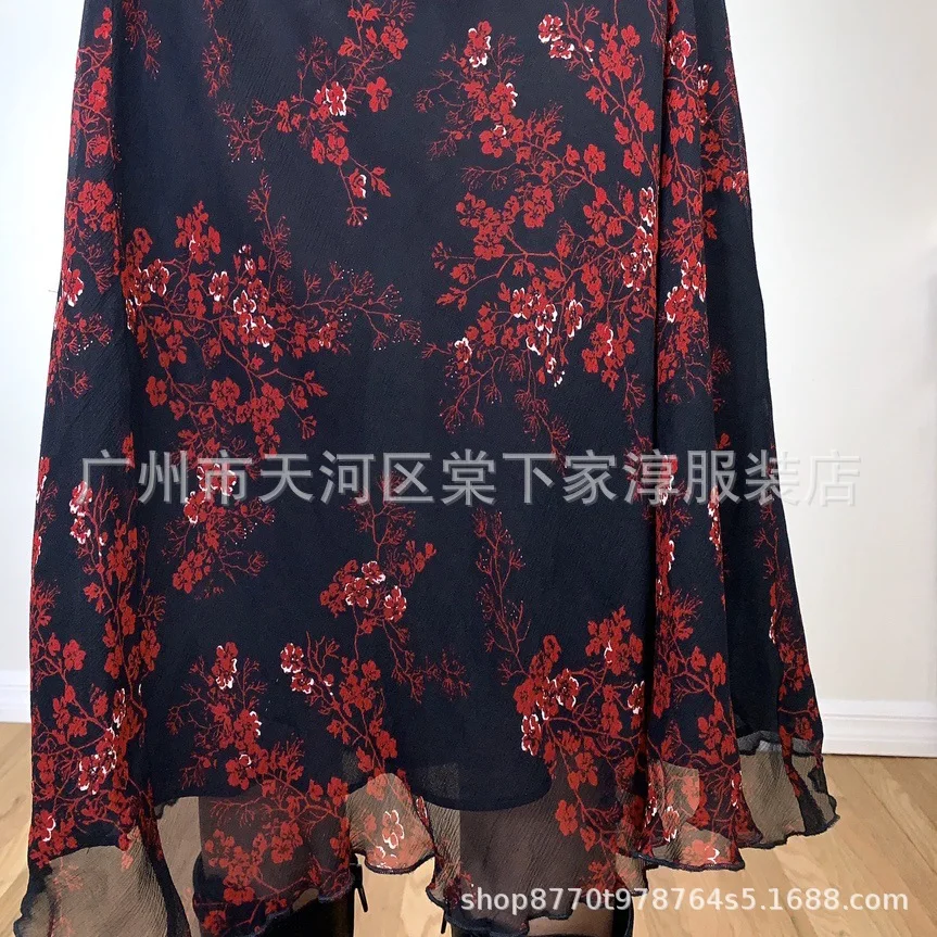 Woman Clothes Sexy Skirt Red Ethnic Style Commuting Printed Long Skirt Short Hip-covering Skirt Female Clothing Y2k Tight Skirt