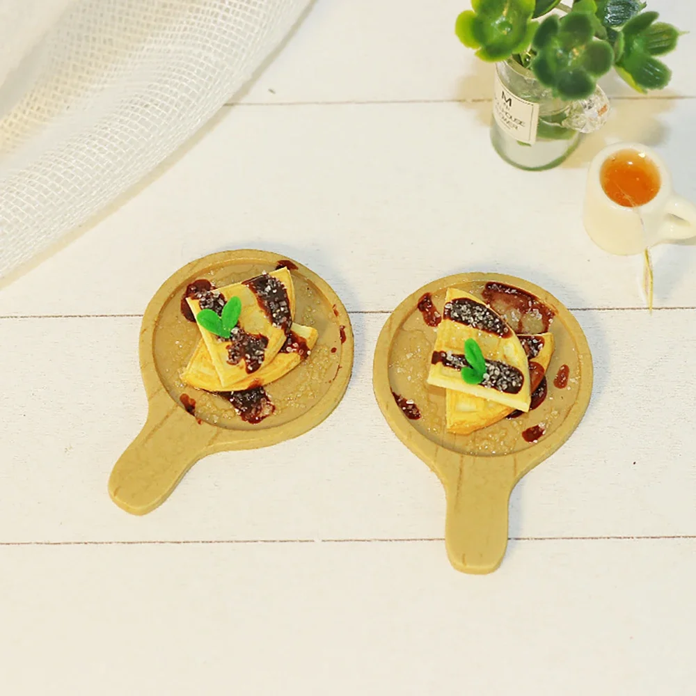 1Pcs 1/12 Dollhouse Miniature Waffle with Tray Model Mini Food Toy for Doll House Accessories Decoration ob11 bjd