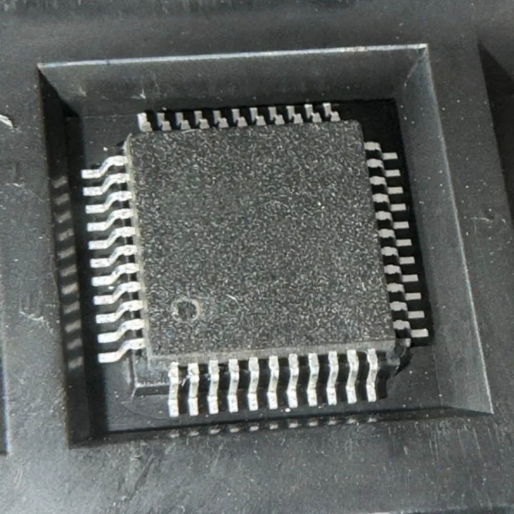 1-20PCS XC68328PV16V XC68328PV16VB1 EP9301-IQZ EKK8011SAQJ CM6317A CM6317