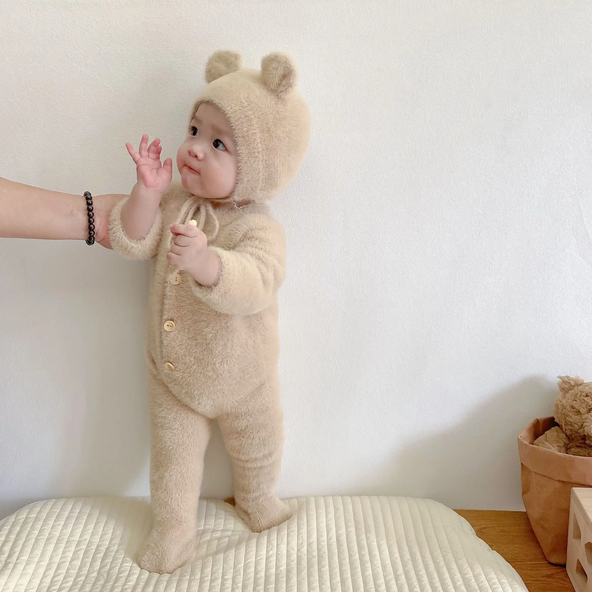 Ins Baby Bear Wrap Foot Jumpsuit Kawaii Super Cute Mink Fur Detachable Hat Romper Autumn and Winter Out Romper