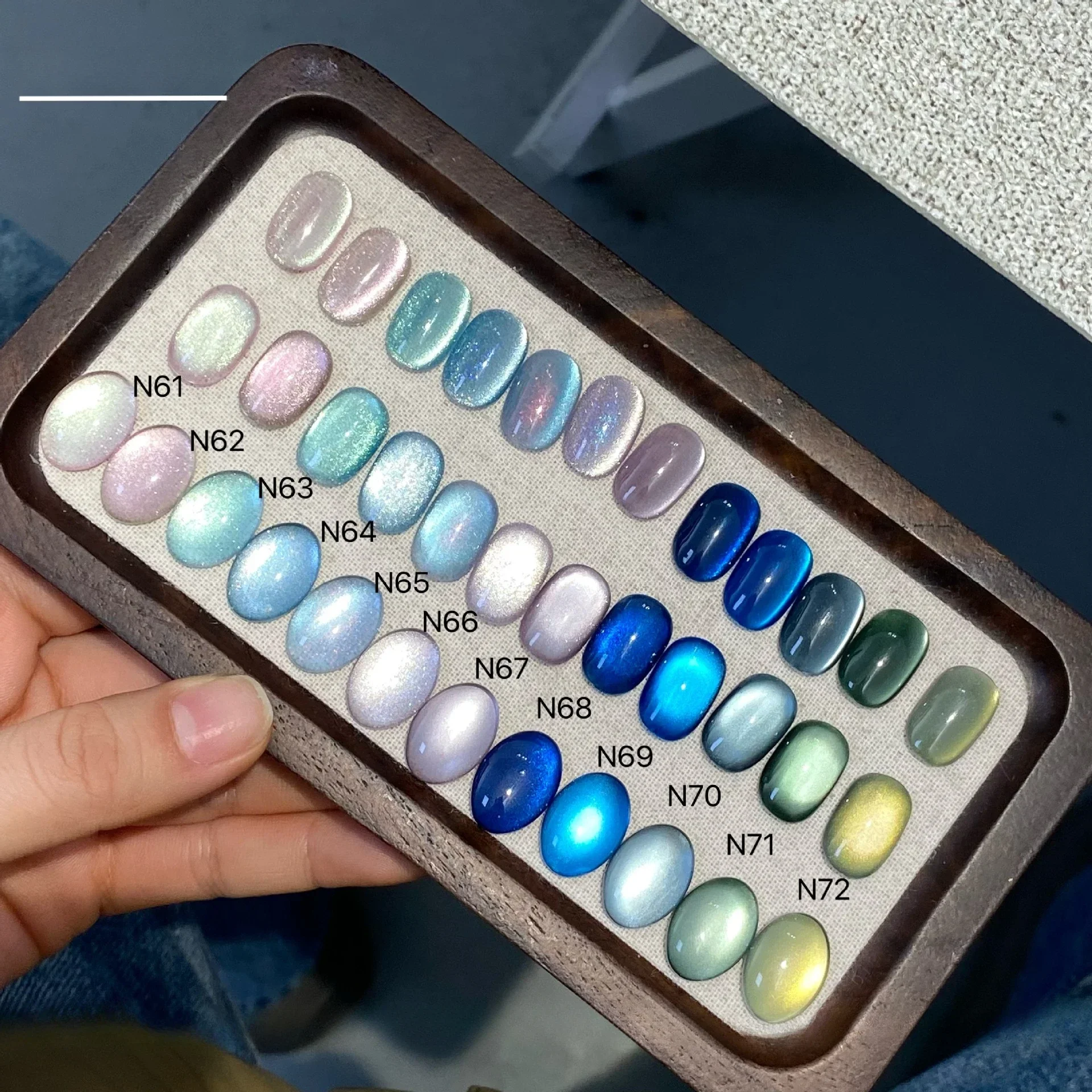 

12Colors 7ml Auroras Blue Cat Magnetic Nail Gel Polish for Winter Nails Jelly Glass Water Light Varnis Semi Permanent Nail Art