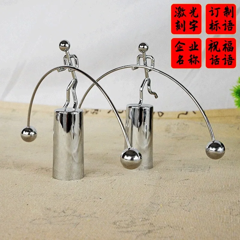 1Pc Newton Pendulum Ball Men Iron Man Cradle Creative Balance Crafts Tumbler Kids Desk Toy Metal Home Decoration Accessories