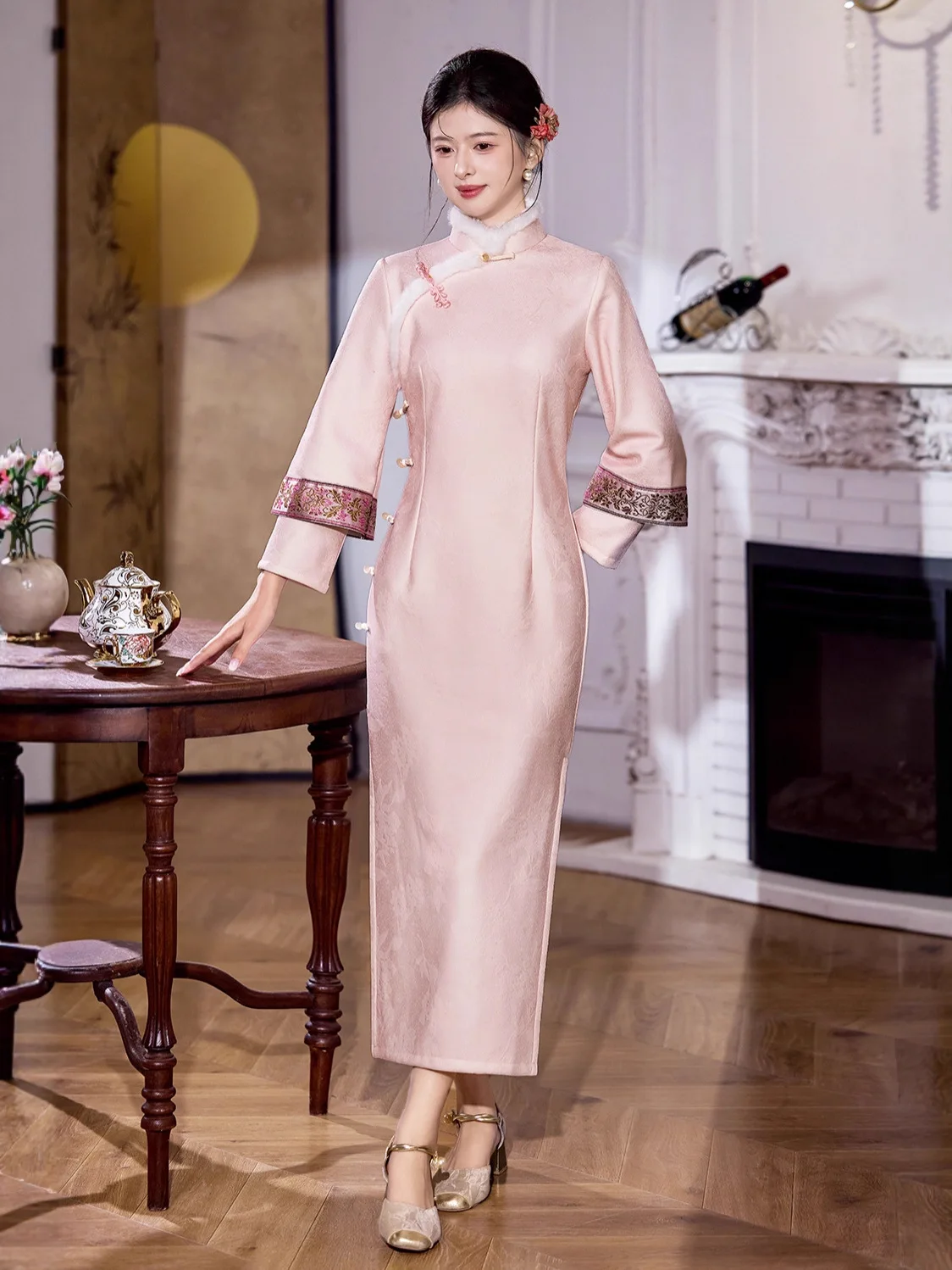 

Новое Qipao 2023, осенне-зимнее элегантное и стильное длинное утепленное платье для похудения в китайском стиле Qipao