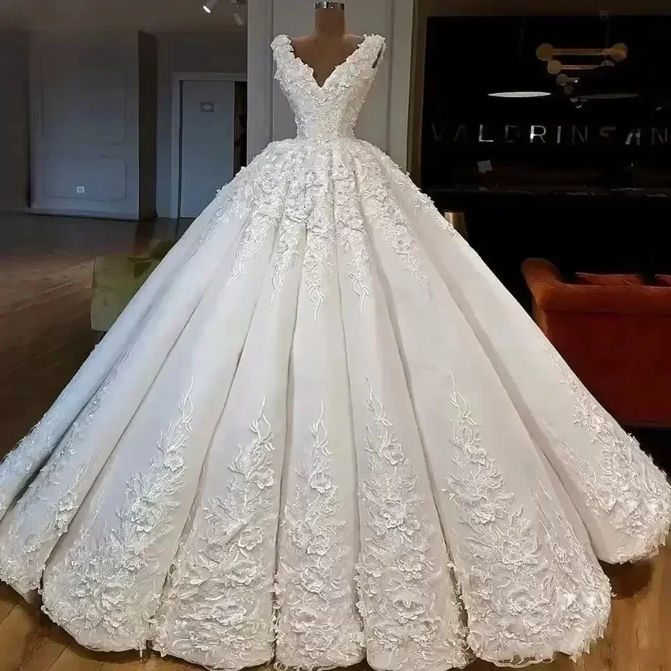 Customized Arabic Gorgeous Ball Gown Wedding Dresses V Neck Lace Appliques 3D Floral Flowers Sleeveless Floor Length Puffy Tulle