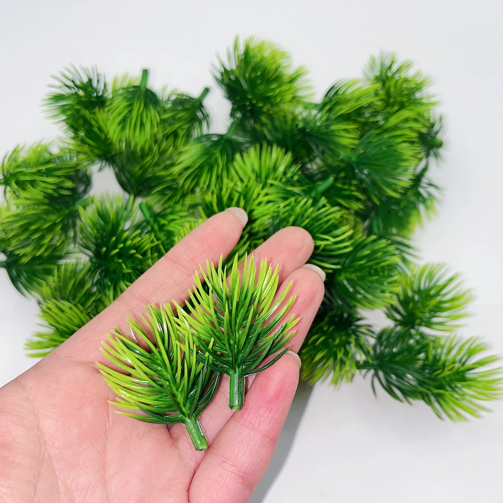 100 Stück künstliche Kiefernzweige, grüne Weihnachten, DIY-Handarbeit für Girlandenkranz, Weihnachtsverzierung, Hausgarten-Dekoration – Detail 4