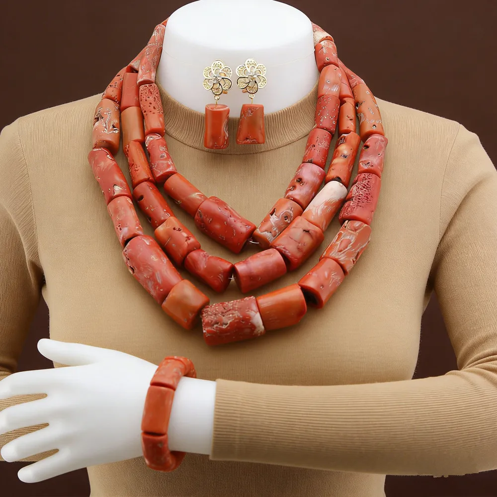 

Новый нигерийский африканский модный комплект украшений из натурального коралла для женщин: эффектное ожерелье, браслет, серьги, свадебный чокер