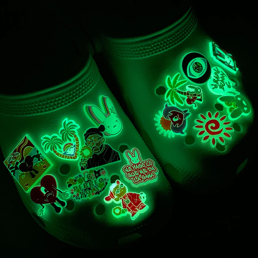 1pcs PVC Shoe Charms Bad Bunny Glowing Shoe Decorations Pins for Clog Sandals Women Single Sale Shoe Charms Luminous Favor Gifts