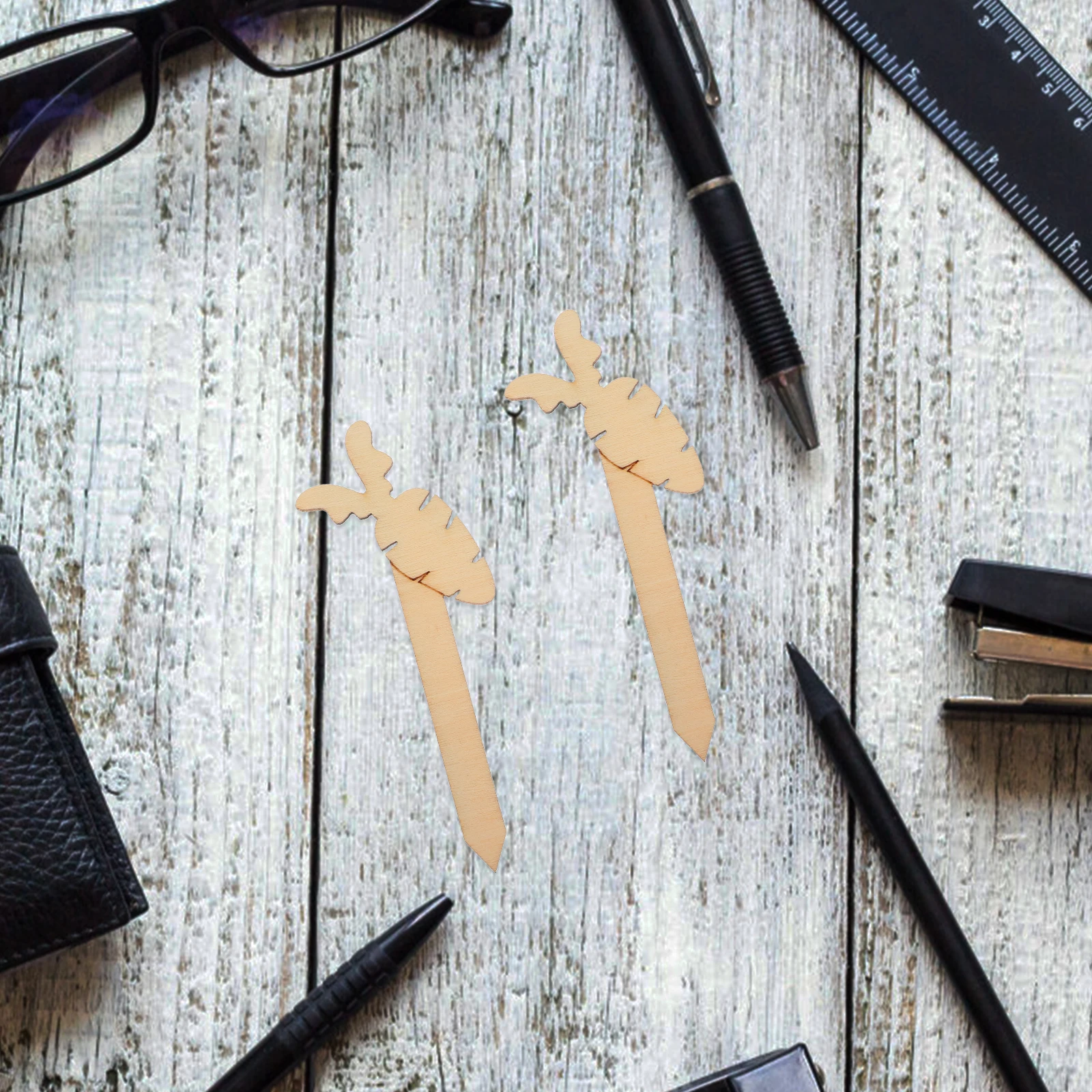 10 szt. Drewniane zakładki do książek, urocze patyczki do rękodzieła na Wielkanoc, puste etykiety dla zakochanych, zakładki z marchewkami, zakładki dla uczniów.