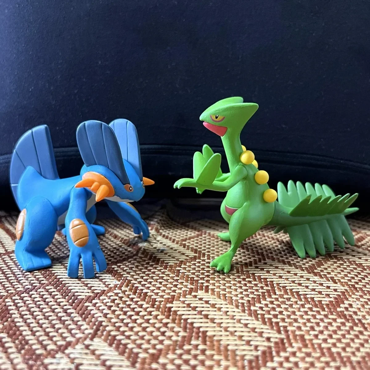 Swampert Sceptile Gifts for Children Without Packaging Box Genuine Action Figure Model Toys