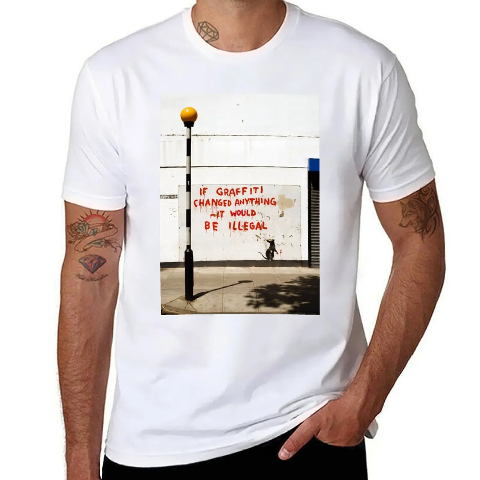 

Fitzrovia Rat in situ. T-Shirt summer shirt basketball graphic tees summer tops men graphic t shirts