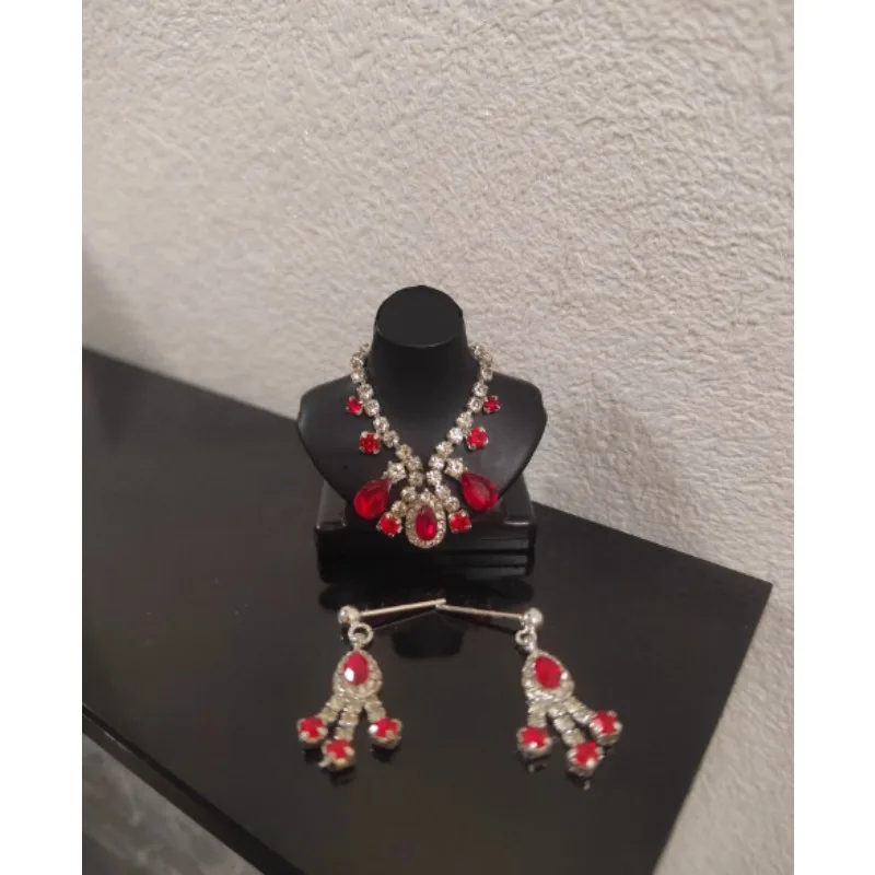 

Необходимо 15 дней на обработку. Новые аксессуары ручной работы: ожерелье, серьги, украшения из хрусталя и страз для кукол BB FR в масштабе 1/6, BBMOD48.