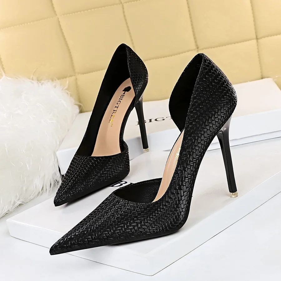 

Sexy Nightclub Slim Super High Heels Shallow Mouth Sharp Head Serpentine Side Hollow Shoes Single Shoe Women Pumps туфли женские