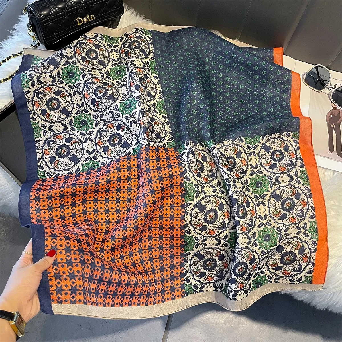 وشاح مربع فاخر للنساء أنيق السيدات الحجاب ريترو بيزلي منديل تقليد الأوشحة الحريرية شال أنيق للسفر