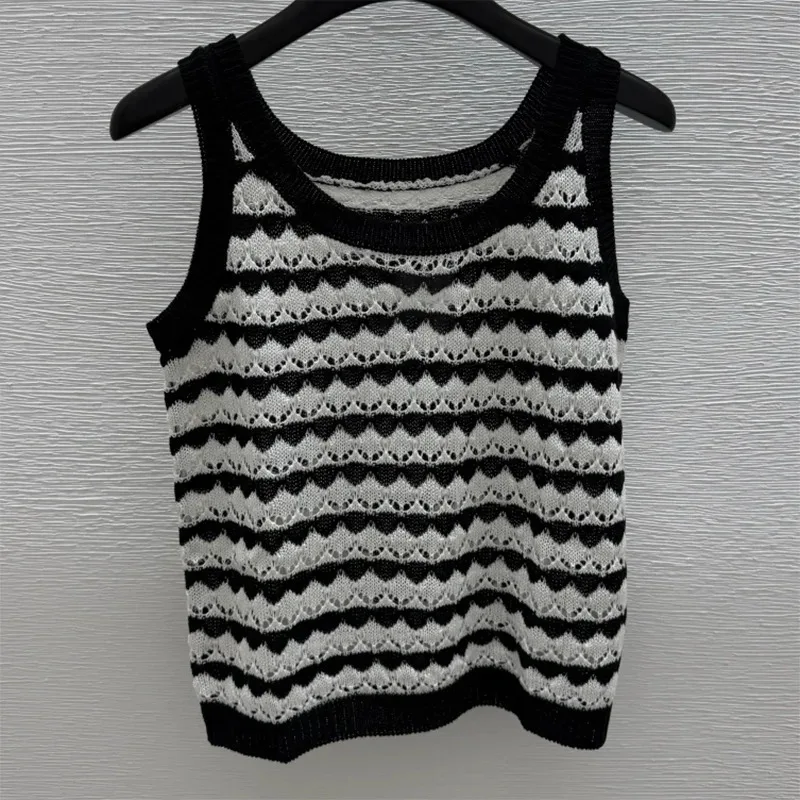 

Высококачественные женские топы, черно-белый зигзагообразный жилет без рукавов с круглым вырезом, как красивый и удобный 2562125
