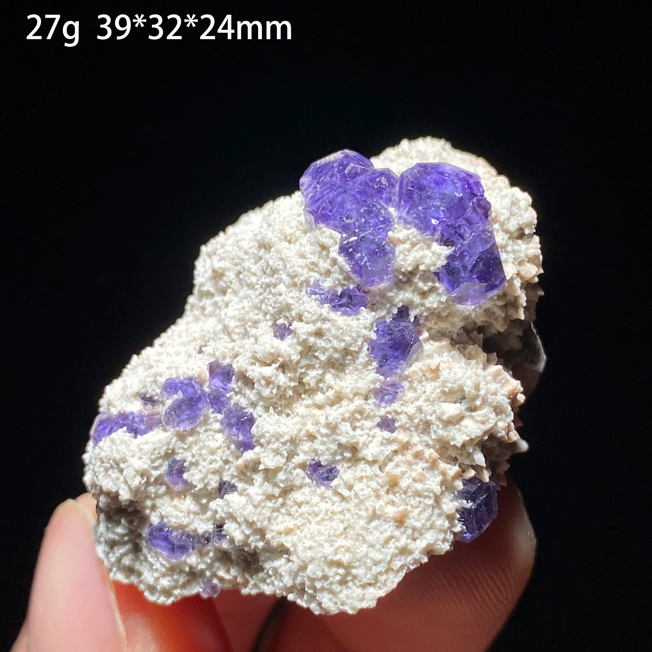 Natural Tanzanite Fluorite Crystal Specimen with Fluorescent Effect for Teaching Energy Meditation Healing Home Decoration