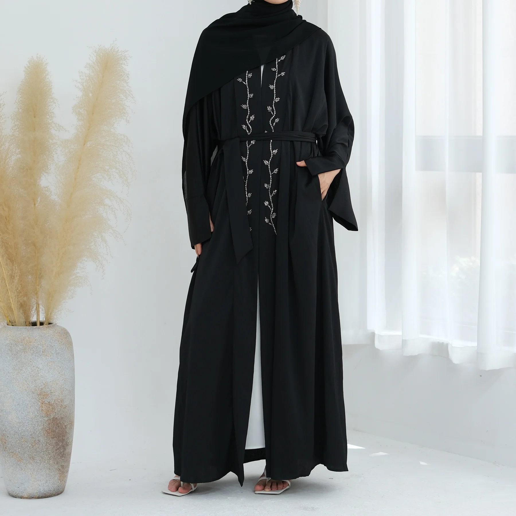 

Dubai exquisite embroidered cardigan loose casual fashion simple temperament elegant vacation style high-end banquet party dress