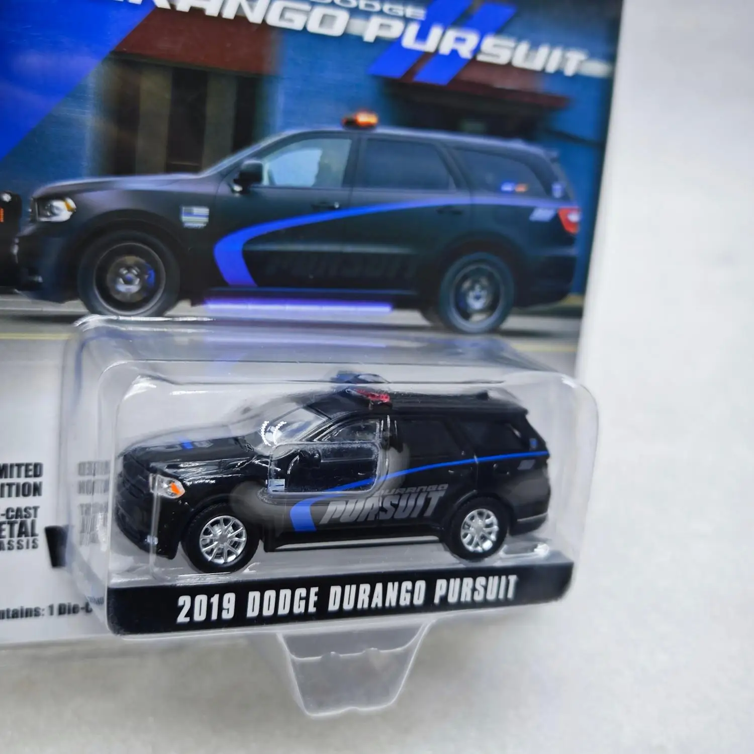 

1:64 2019, костюм Durango Pursuit, внедорожник, высокая имитация литья под давлением автомобиля, модель из металлического сплава, украшение автомобиля, коллекция подарков