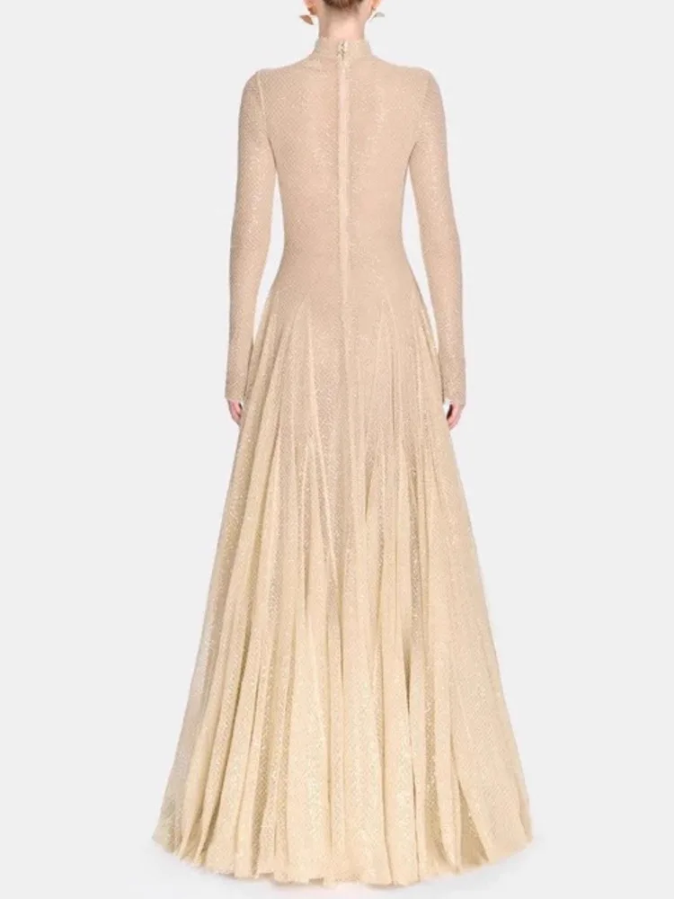 ชุดราตรีออกงานหรูหราสำหรับผู้หญิง แบรนด์ QMQA ประดับเลื่อมผ้าตาข่าย ทรงเข้ารูป จับจีบ  ชุดแต่งงาน ชุดราตรี  คอลเลคชั่นใหม่ 2026 รุ่น QM1091