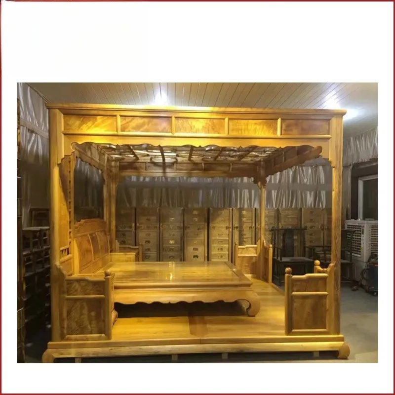 Goldenes Nanmu Regalbett