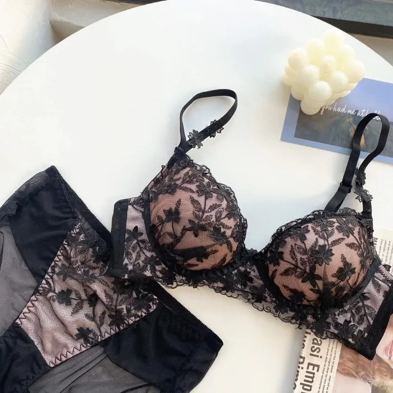 Light Luxury Bra Set Women\'s Flower Embroidery Lace Steel Ring Top Support Small Chest Gather Insert Cushion Adjustment Bra Set