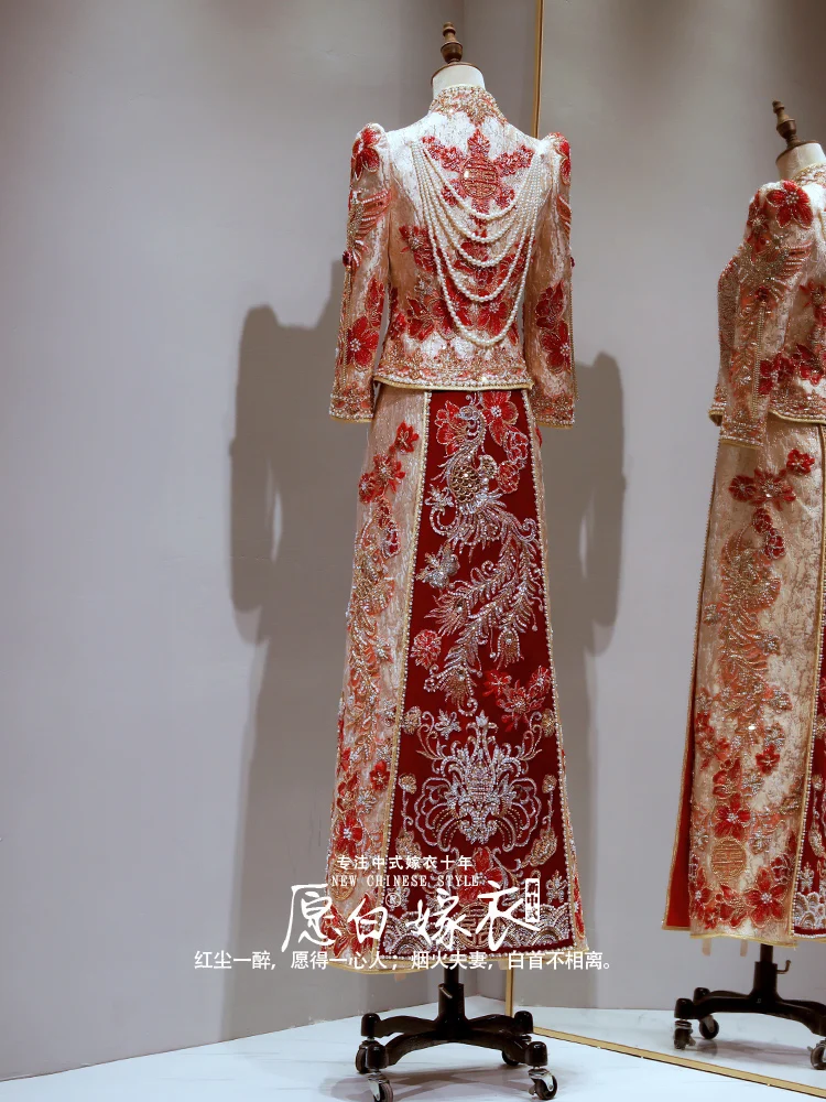Light Color Younger Slim-Fit Xiuhe Dress 2024 New Bridal Wedding Chinese Bride Outfit He