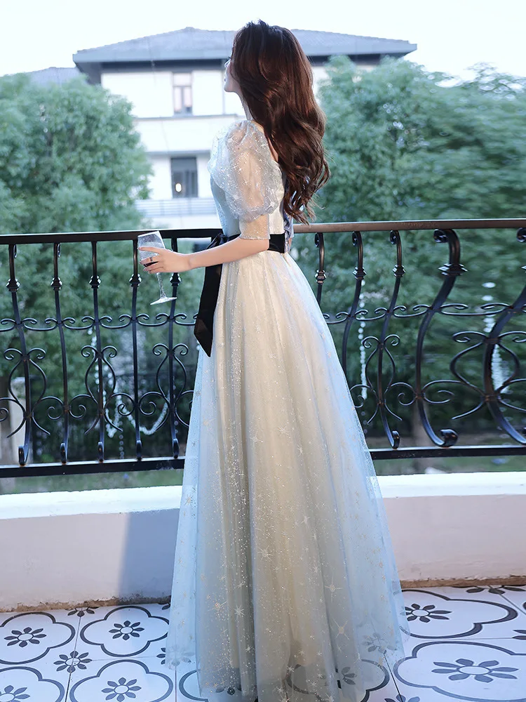 แสงโรแมนติกชุดราตรีสีฟ้า Elegant Square ปลอกคอลูกไม้ขึ้นแขนฟอง Sequin Star Sky Series Quinceanera ชุด Vestidos