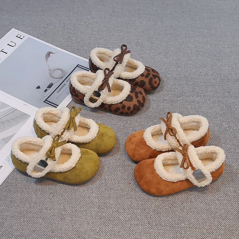 Girls Faux‑Suede Sherpa Trim Mary Jane Shoes, Bow Decoration Plush‑Lined Adjustable Buckle Winter Flat Shoes