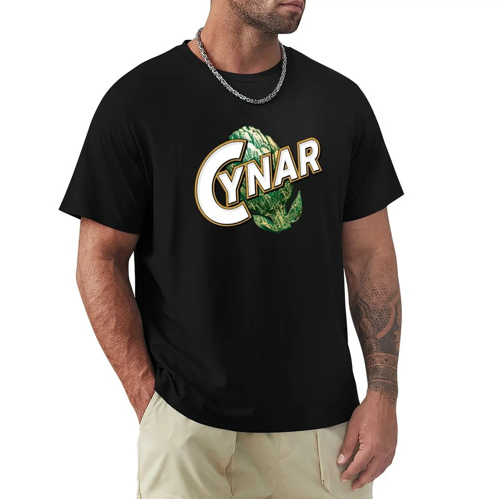 Camiseta Cynar Cynar Cynar de talla grande que combina con todo
