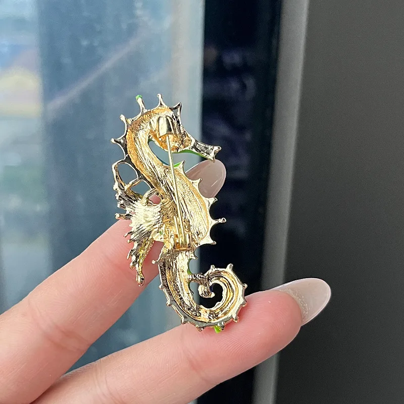 Vintage Glaze Seahorse Enamel Brooches For Women High Quality Painted Drip Oil Animal Brooch Pin Women's Fashion Coat Corsage