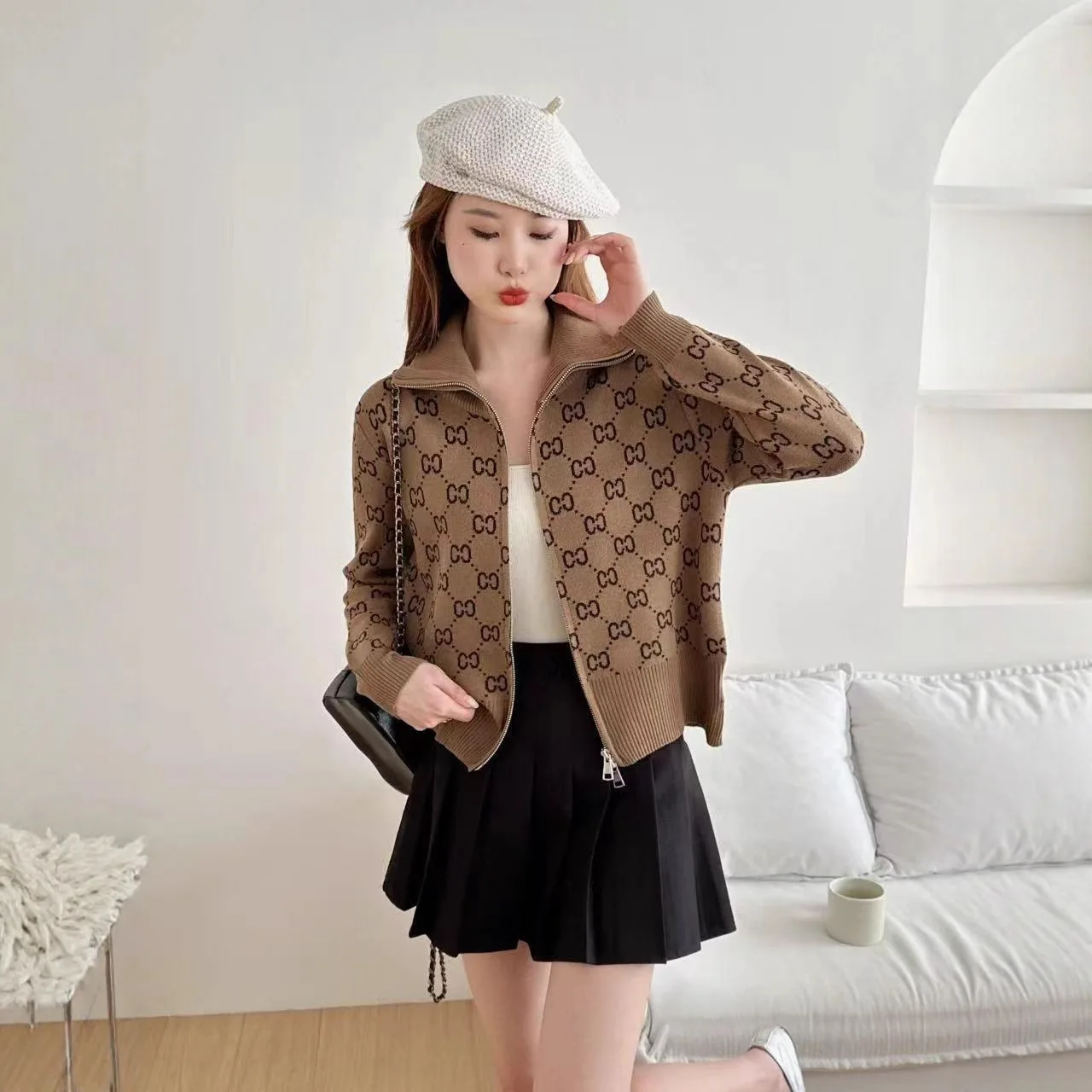 

2025 New Autumn and Winter Stand-up Collar Zipper Jacket Tops Niche Designer Style Elegant Fashionable Cardigan Knitted Sweater