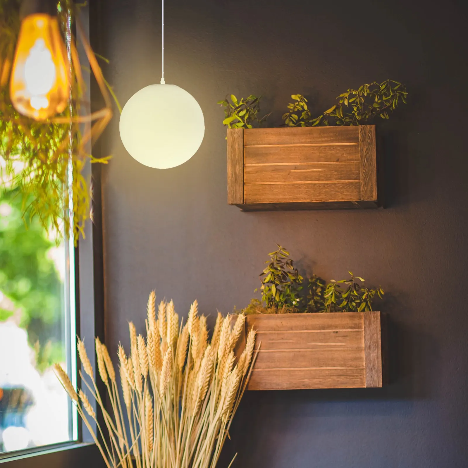 

Стильный сферический стеклянный плафон с матовым покрытием, водонепроницаемый, идеально подходит для модернизации светильников внутри и снаружи помещений