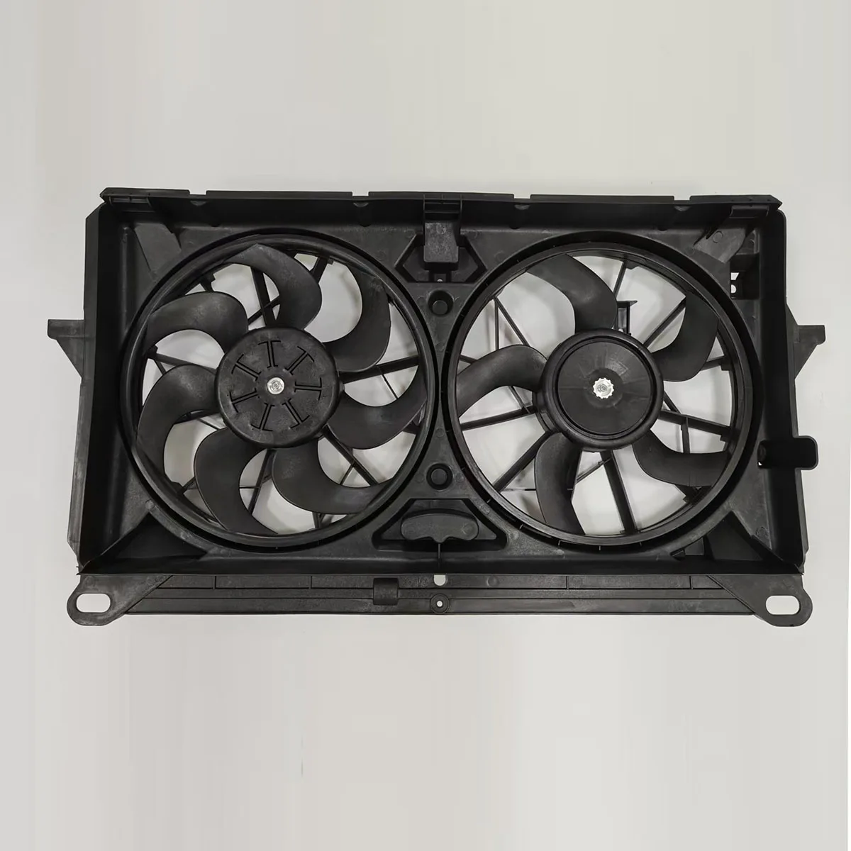 For CHEVROLET Avalanche/Cheyenne/Suburban GMC Sierra/Yukon 2007-2014 Radiator Cooling Fan OE 15780788 1580551 1580682 1580912