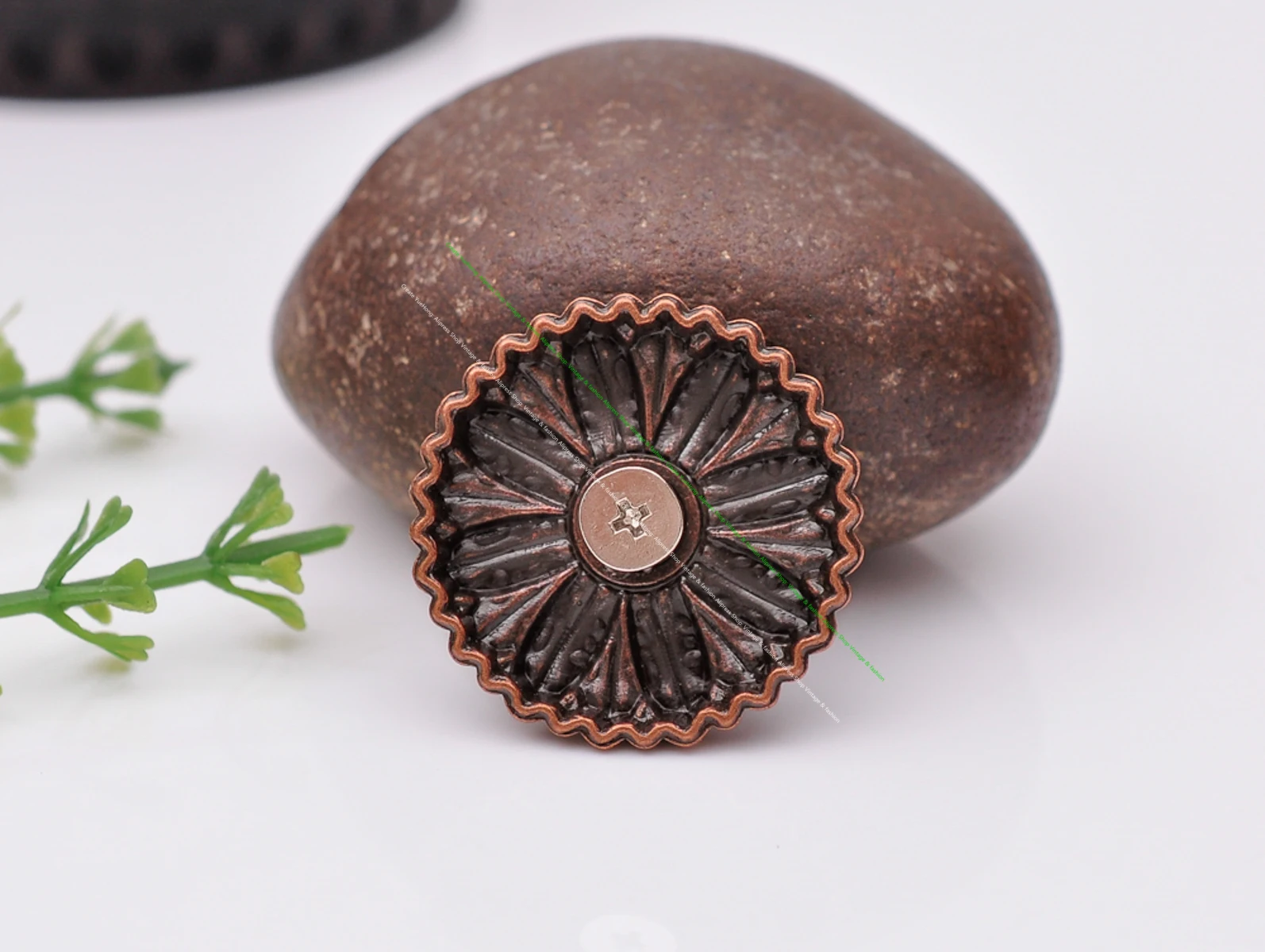 10PCs 30*30MM Flower Concho with Black Turquoise Center Antique Copper Screwback