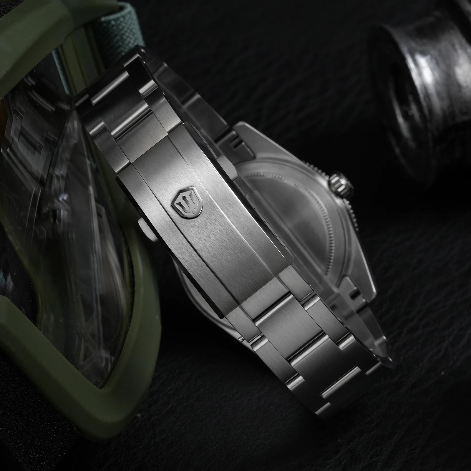 Watchdives WD7922 Quartz Watch VH31 Movement 200m Waterproof Men Watches Sapphire Crystal Luminous Vintage Watches with Gift Box