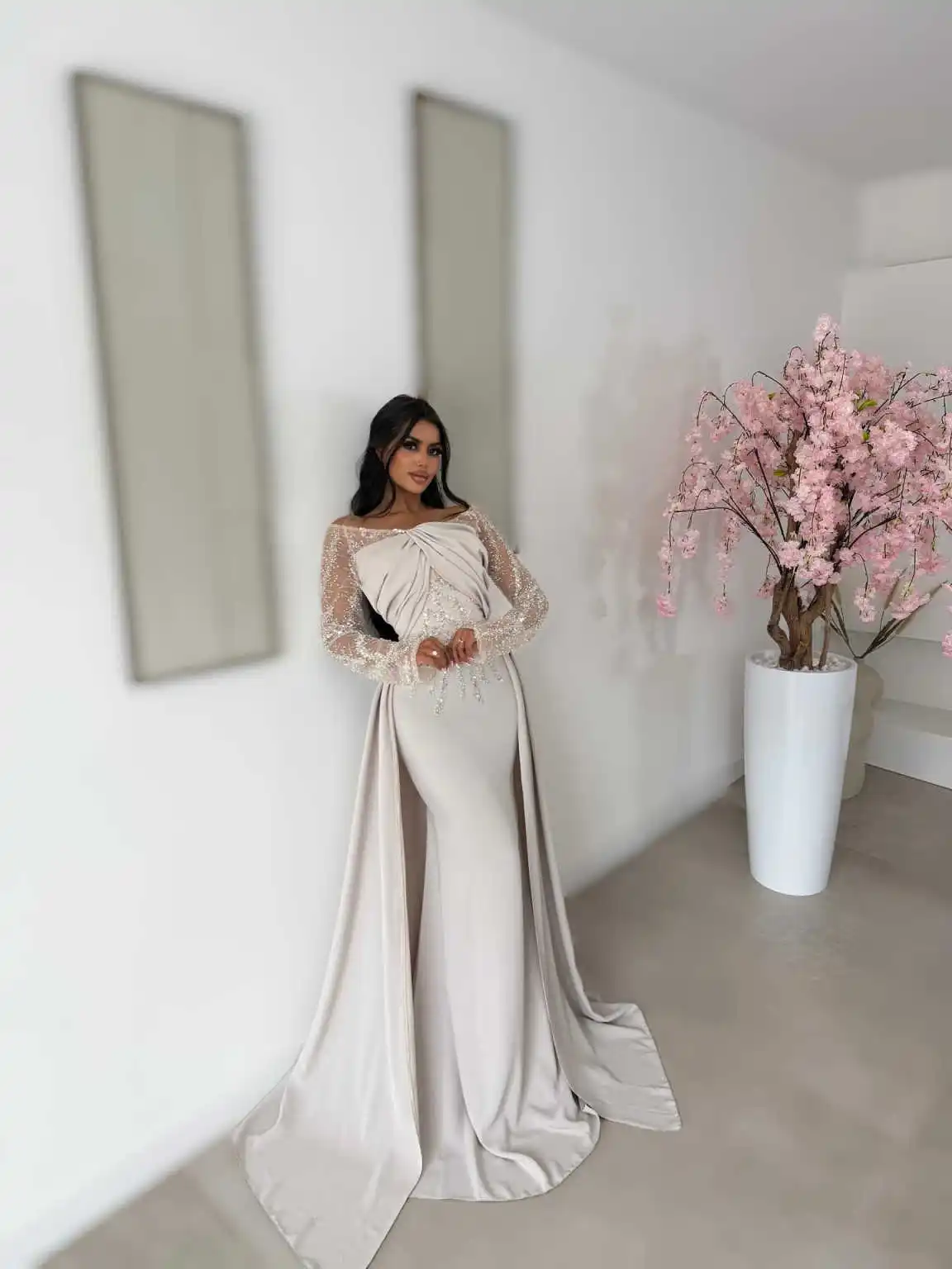Elegant Women's Off Shoulder Prom Gowns Sequins Long Sleeve Mermaid Evening Dresses Beaded Celebrity Party Custom Made