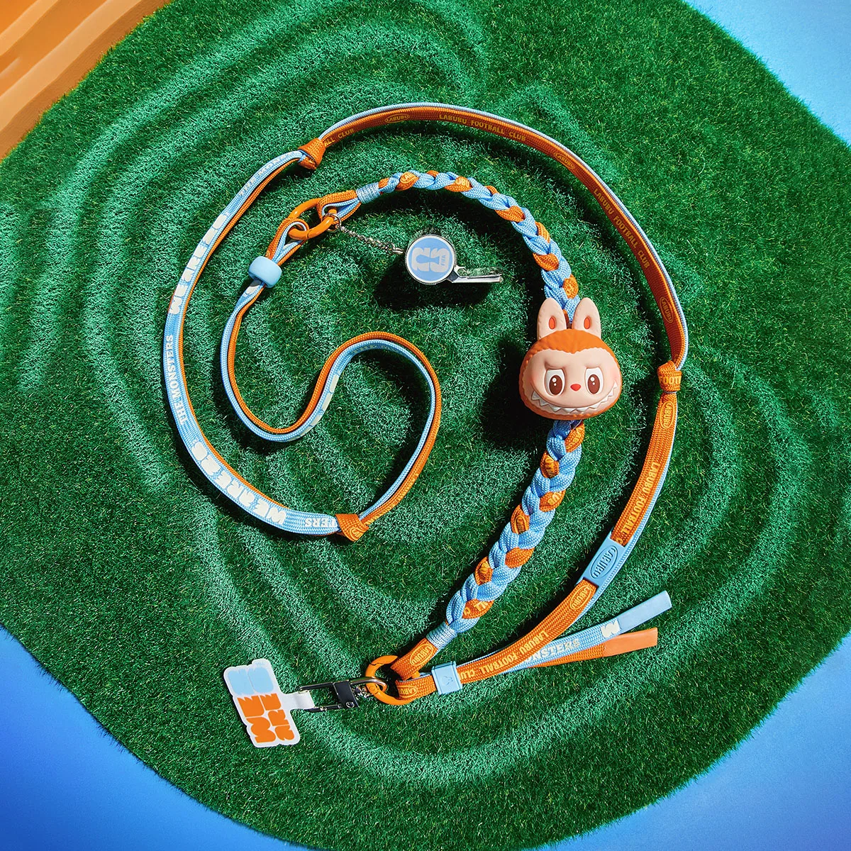 

POP MART THE MONSTERS × FIFA SERIES - Длинный шнурок-держатель для ключей, 6 шт./1 шт., коллекционная фигурка в слепой коробке, милый подарок