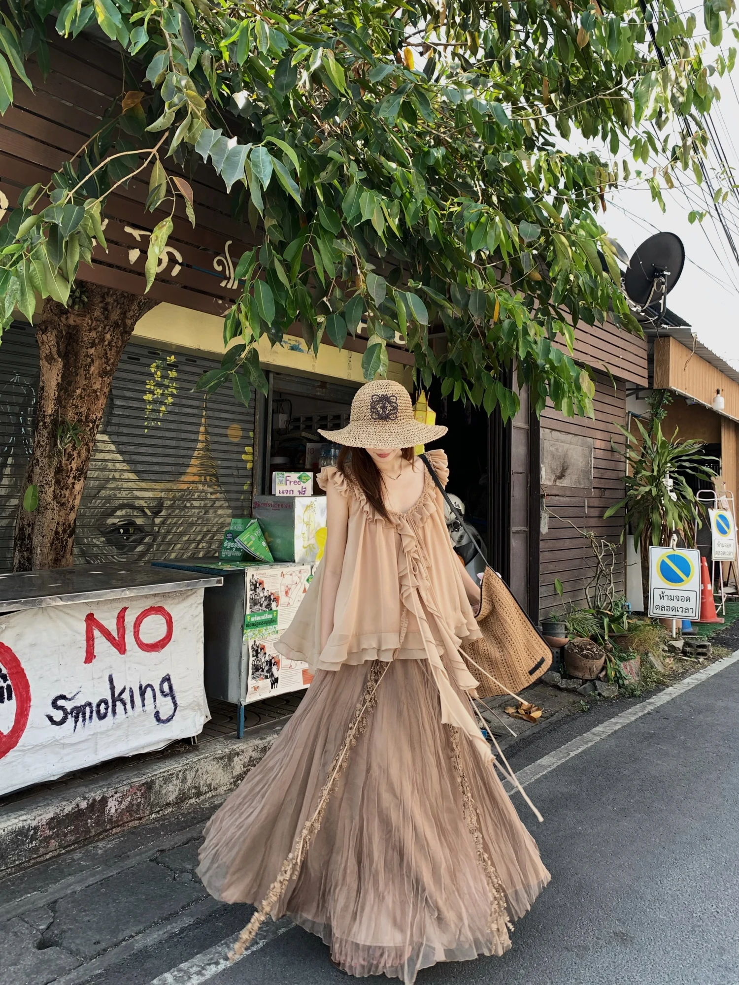 

Xiao Jun Jun Britney Heavy Work Multi-Layered Ruffle Sleeve Top Pleated Half Skirt Long Dress Women's Fashion Set Spring Season