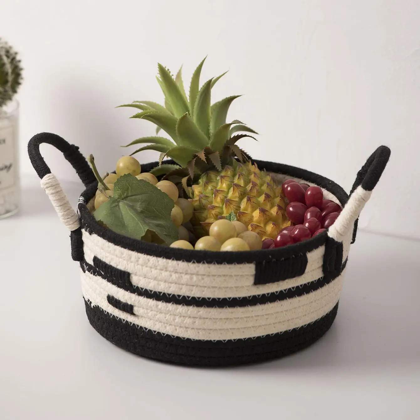 Hand-Woven Cotton Rope Storage Basket Multifunctional Ins Wind Desktop Storage Basket Cosmetics Toy Storage Box Retro art style