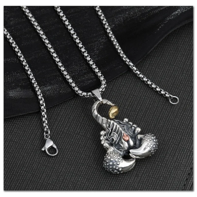 

Men's flame iron crab pendant necklace, lotus Bodhisattva ritual vessel, personalized retro Scorpio crab seed pendant key chain