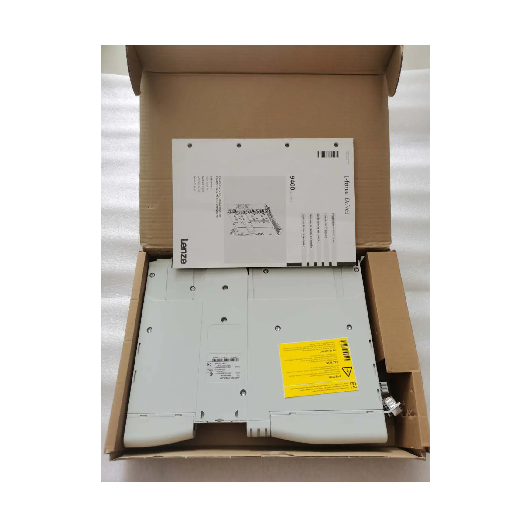 

Lenze Servo Drive E94AMHE0044