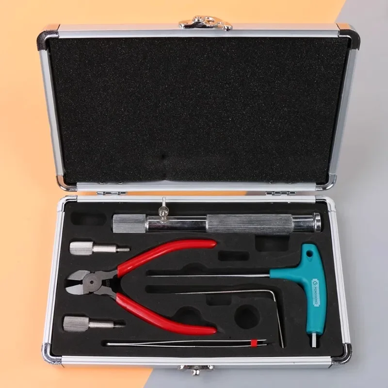 

Обновленный сертификат, машина для переплета заклепок, ящик для инструментов, шлифовальная машина для ножей через трубку, игла, ножницы, плоскогубцы, винт L-типа, разборка