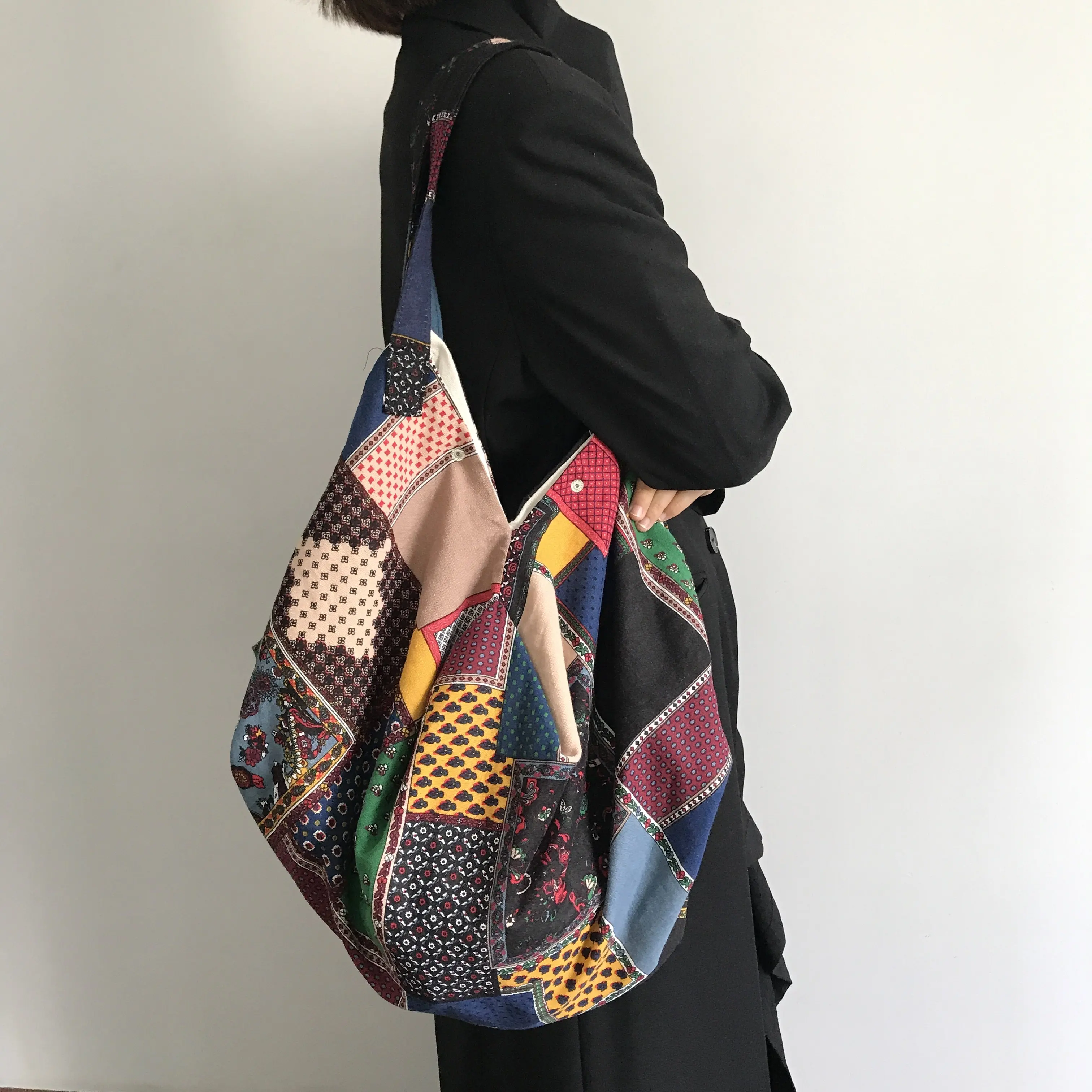 

American Original Fashion Style Splicing Color Collision Plant Pattern Flower Large Capacity Canvas Fabric Cotton Shoulder Bags