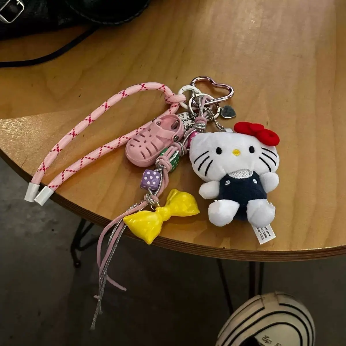 Kawai Hello Kitty Pendant Woven Carabiner Bag Pendant Handmade Beaded Bowknot Plush Doll Backpack Keychain Accessories for Women